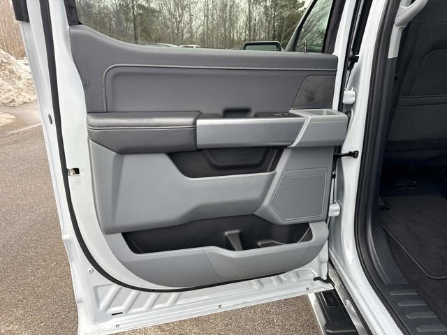 Used 2025 Ford F150 XLT w/ Equipment Group 301A Standard image 14