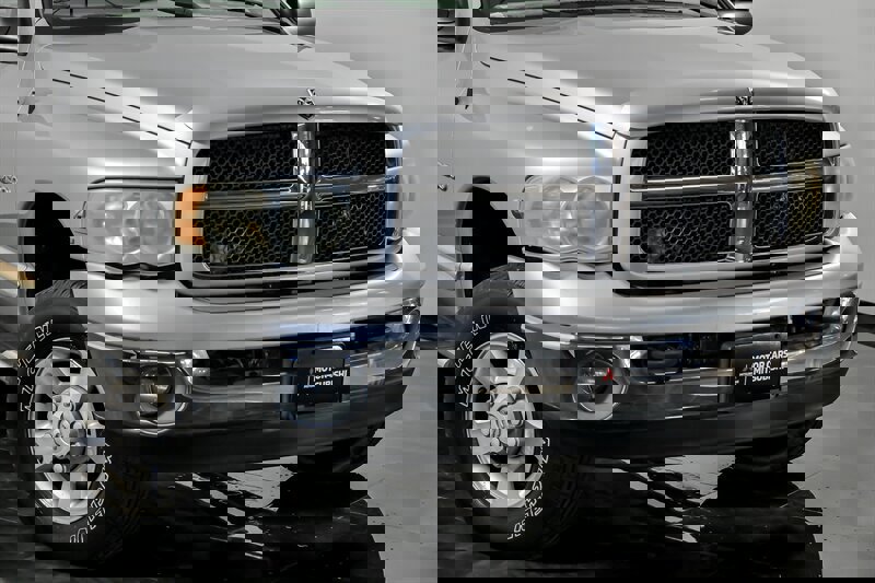 Used 2003 Dodge Ram 2500 Truck SLT image 2