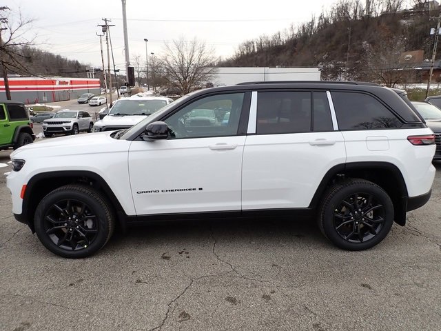 New 2025 Jeep Grand Cherokee Limited w/ MOPAR Finishing Package image 2