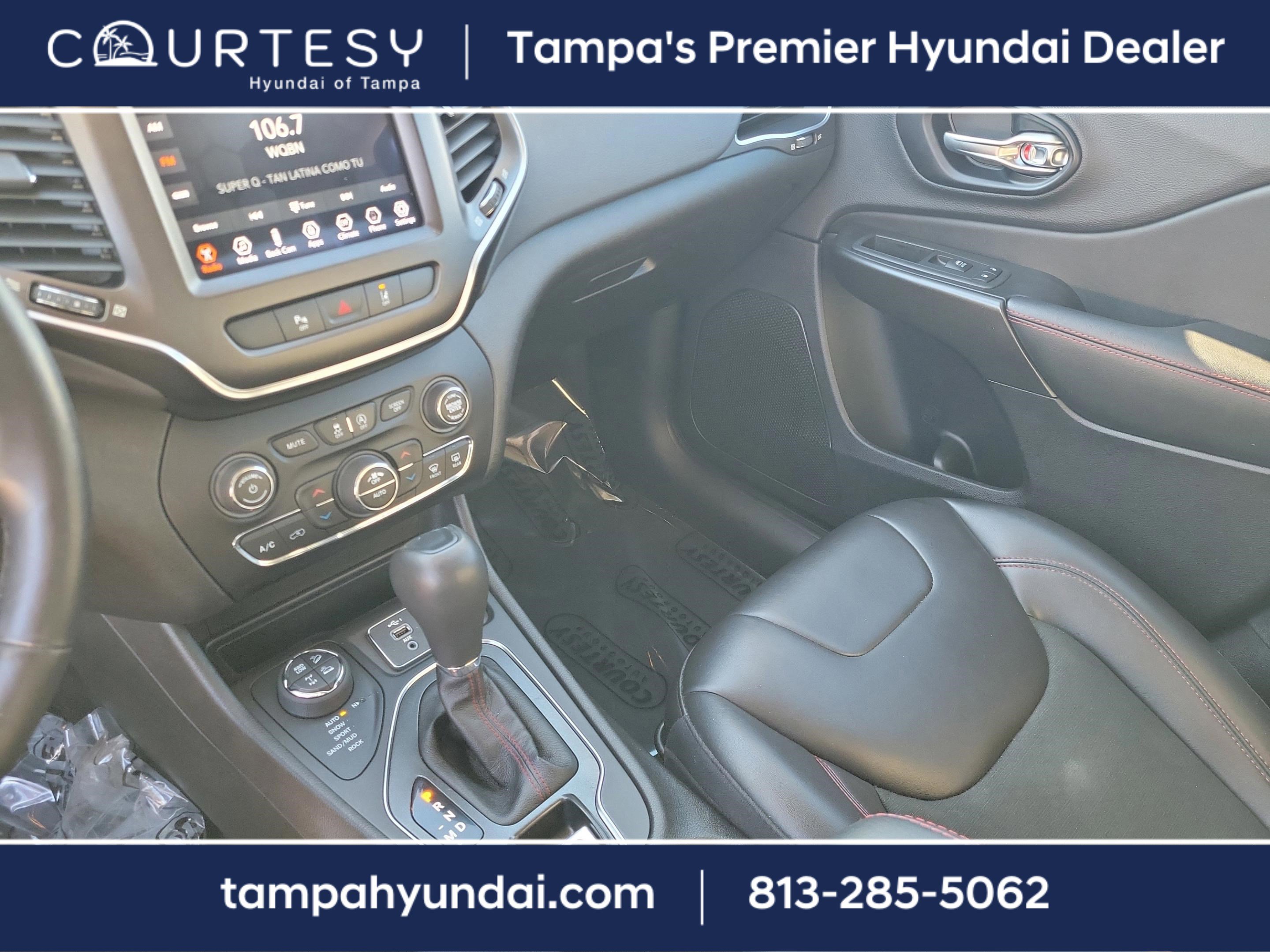 Used 2021 Jeep Cherokee Trailhawk w/ Comfort/Convenience Group image 35