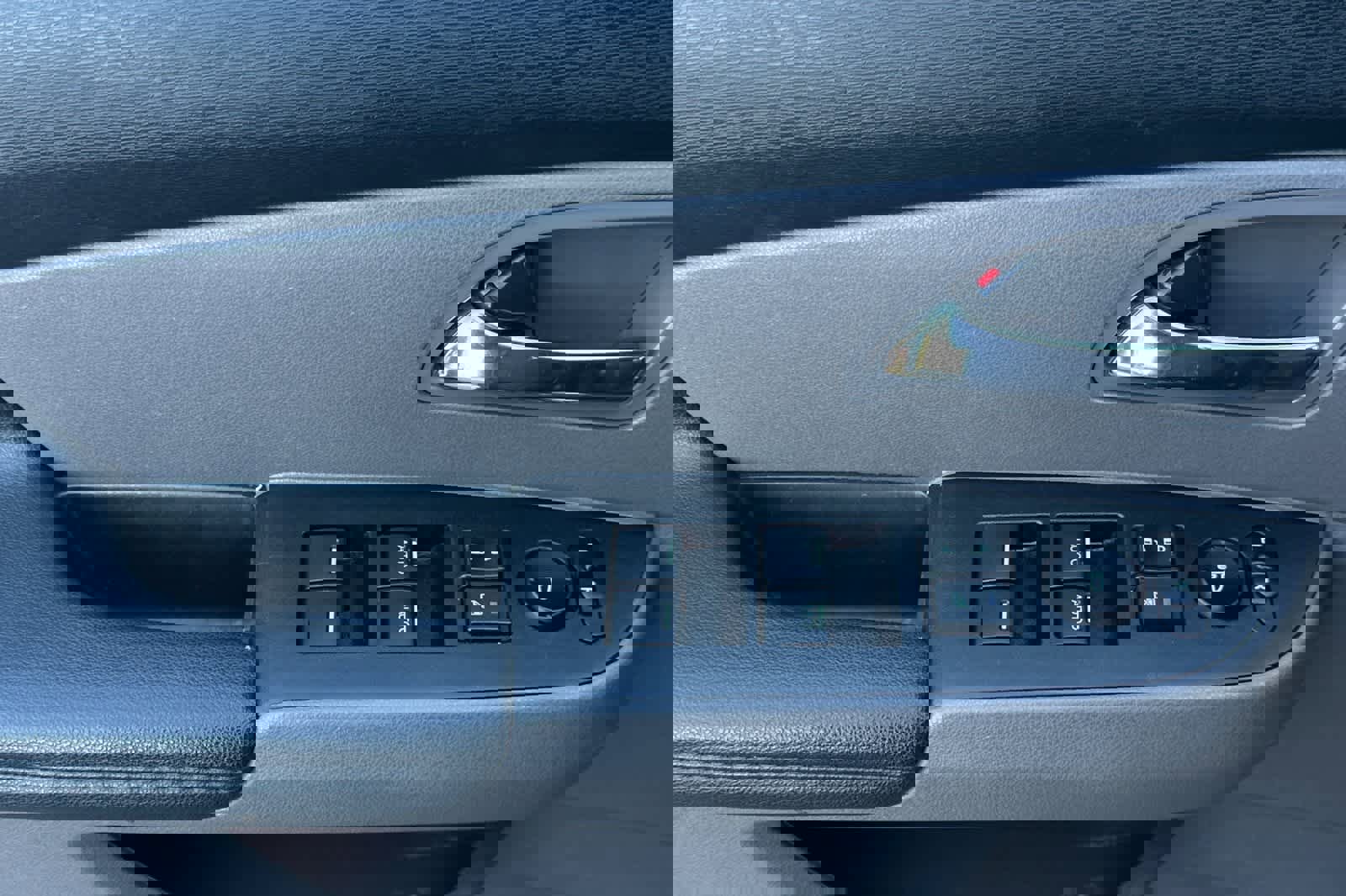 Used 2015 Honda Odyssey EX-L image 13