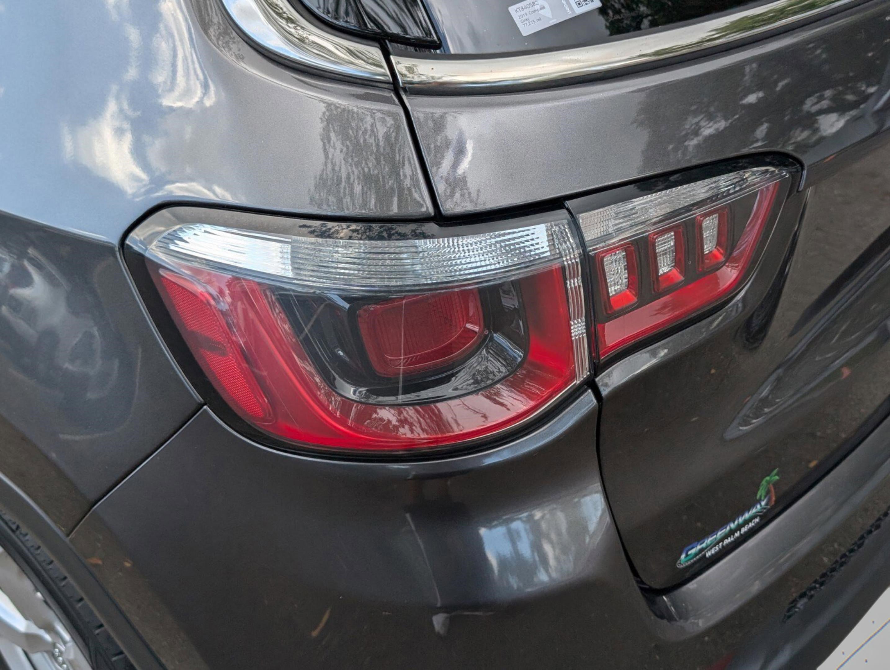 Used 2019 Jeep Compass Latitude image 8