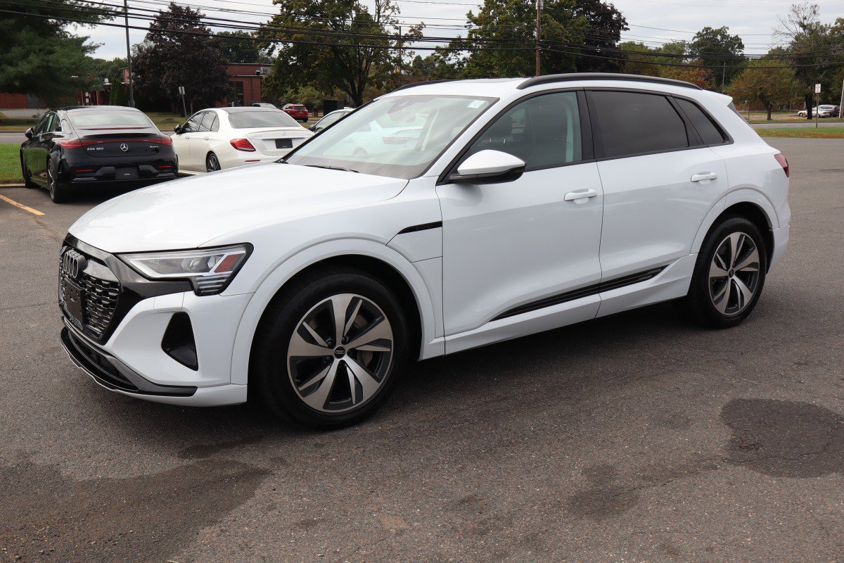 Used 2024 Audi Q8 e-tron Premium