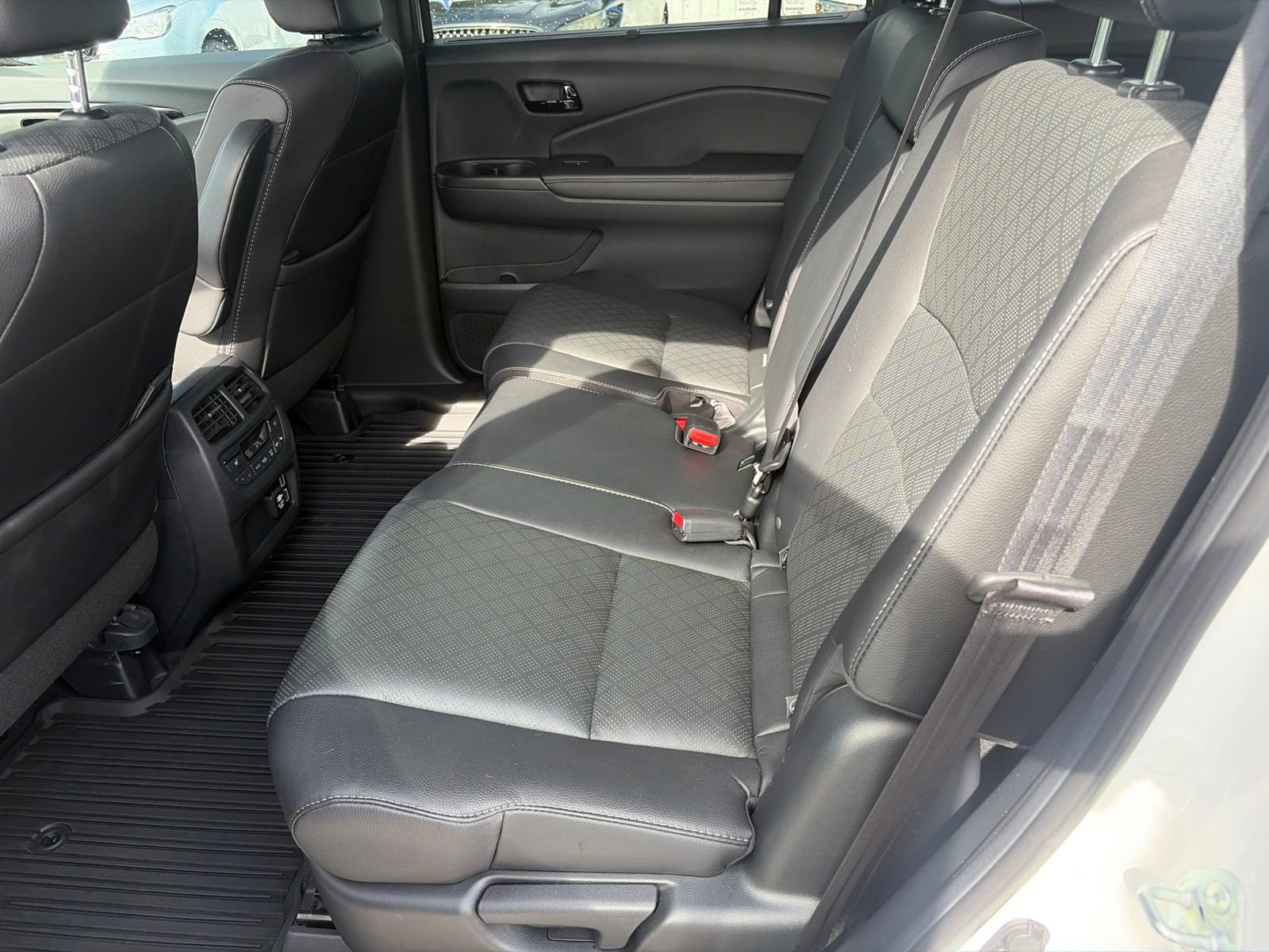 Used 2022 Honda Passport Elite image 23