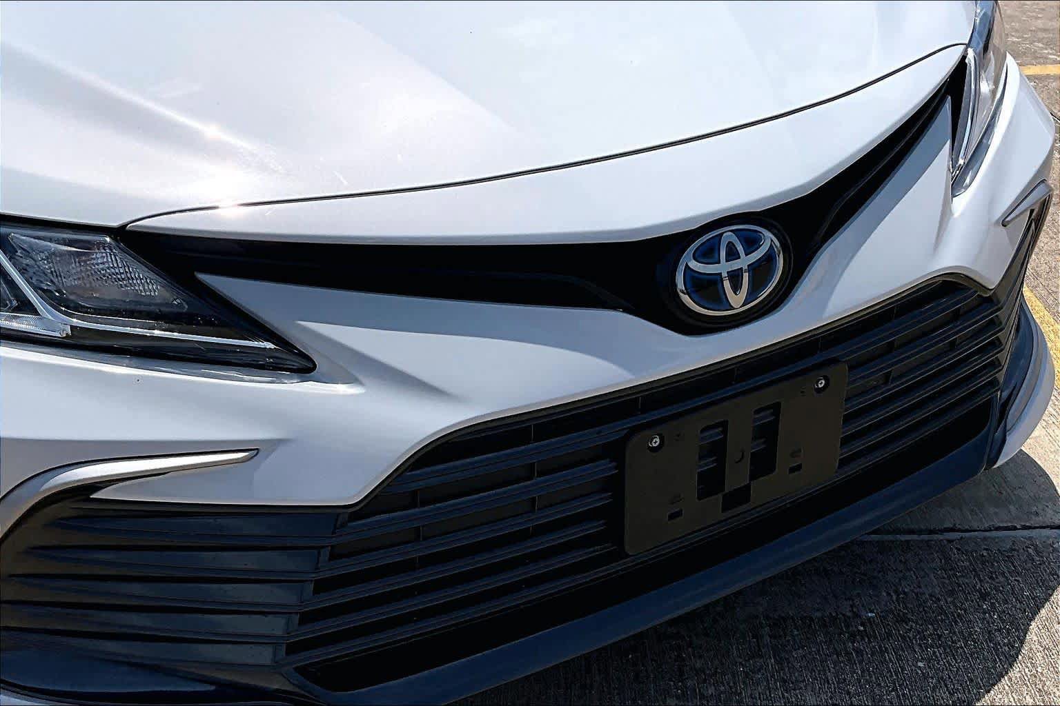 Used 2023 Toyota Camry LE FWD image 29