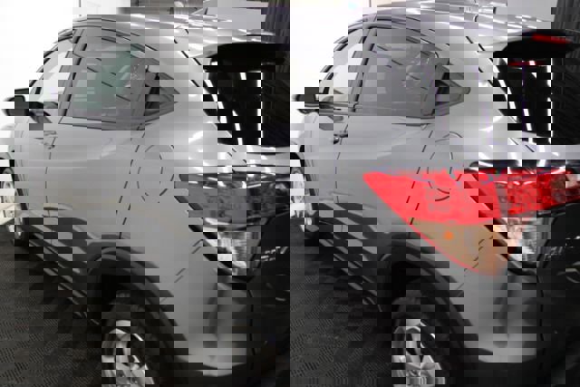 Used 2016 Honda HR-V EX image 8