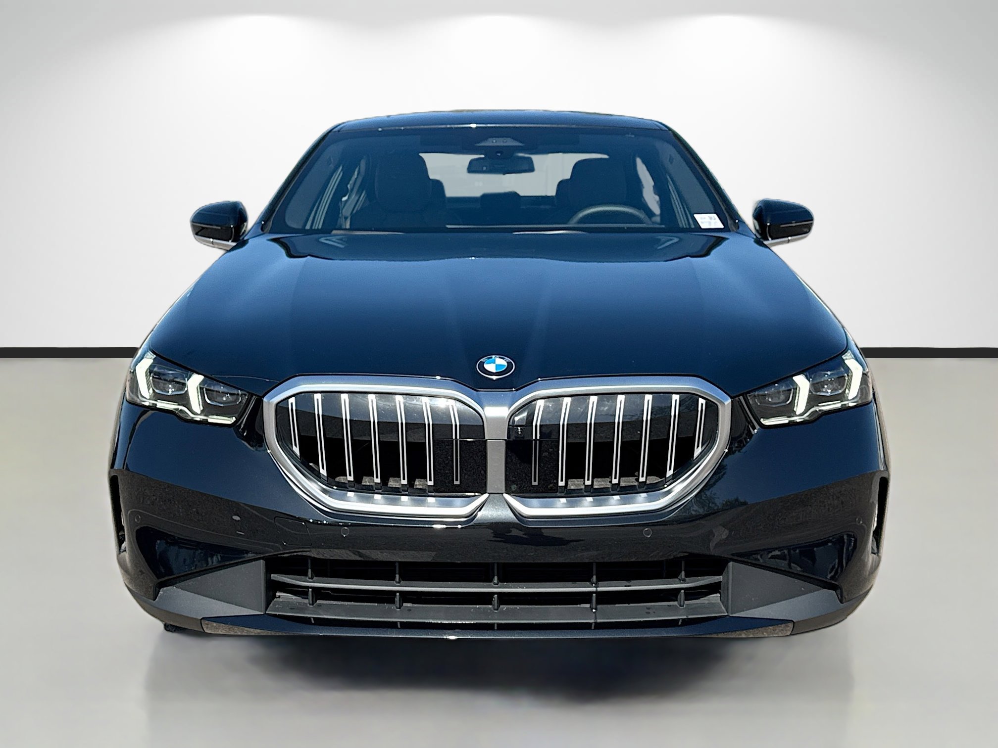 Used 2026 BMW 530i xDrive image 8
