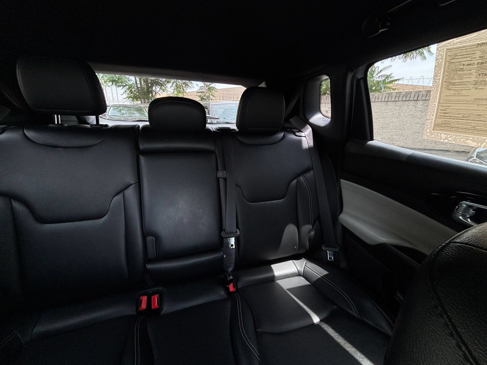 Used 2025 Jeep Compass Limited AWD/4WD image 37