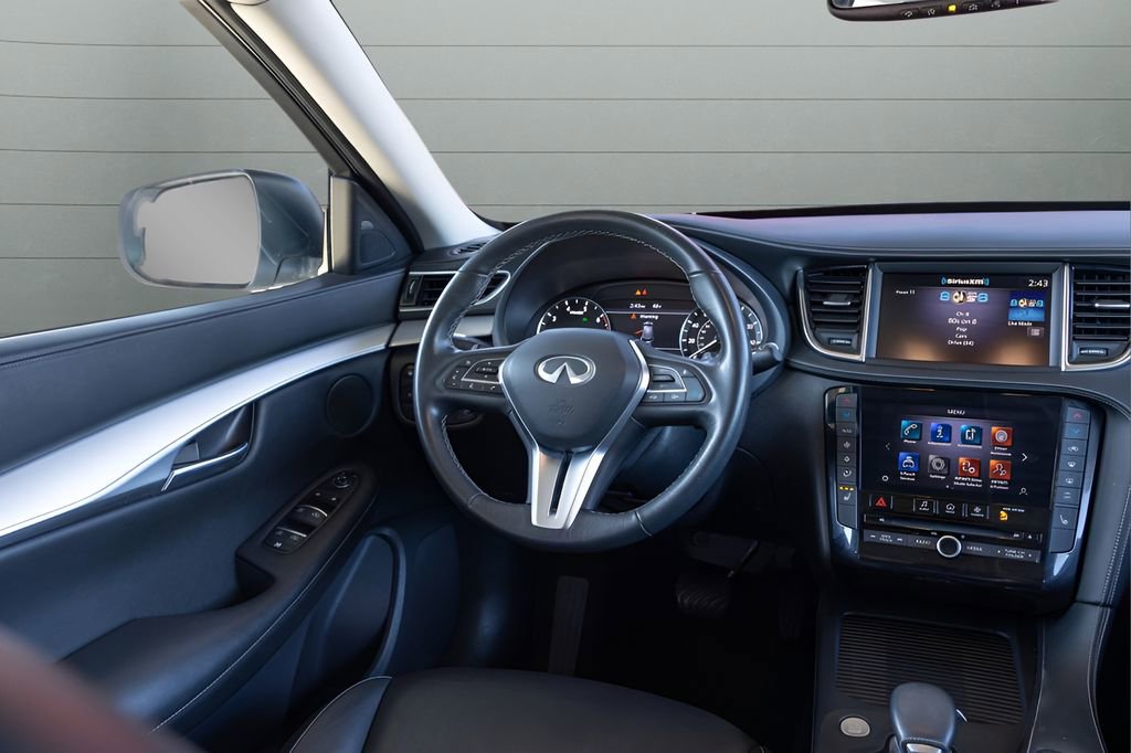 Used 2021 INFINITI QX50 Luxe AWD/4WD image 29