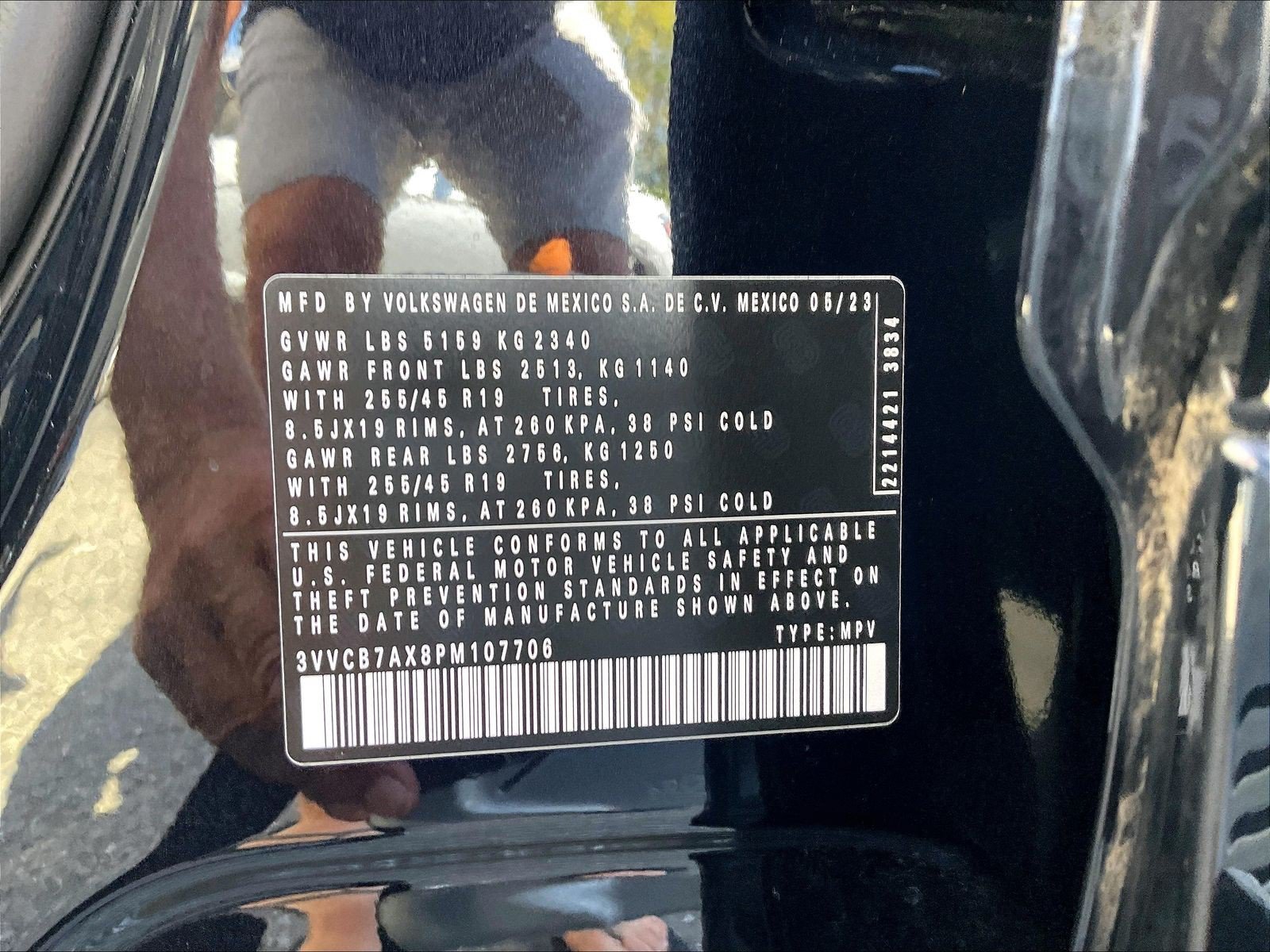 Certified 2023 Volkswagen Tiguan SE R-Line FWD image 33