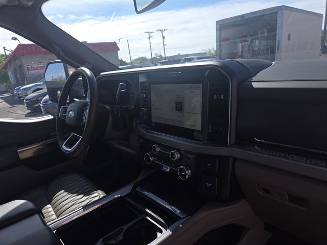 Used 2026 Ford F250 Platinum w/ Platinum Plus Package AWD/4WD image 6