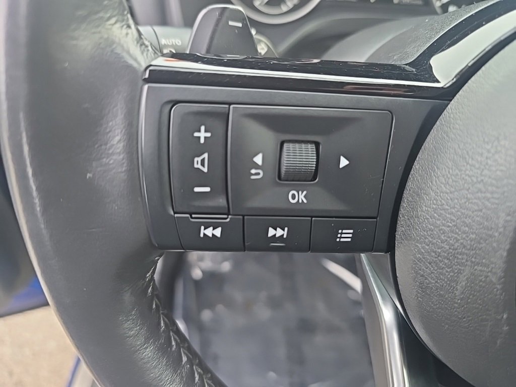 Used 2023 Nissan Rogue SV w/ SV Premium B Package image 24