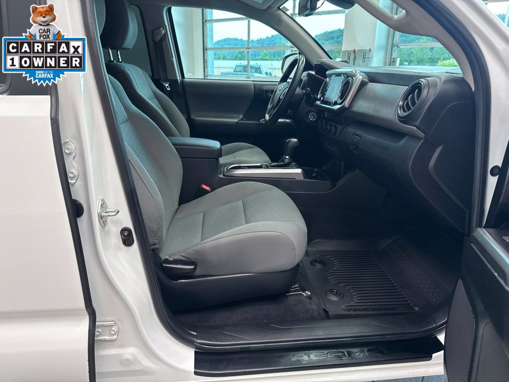 Used 2022 Toyota Tacoma SR5 AWD/4WD image 22