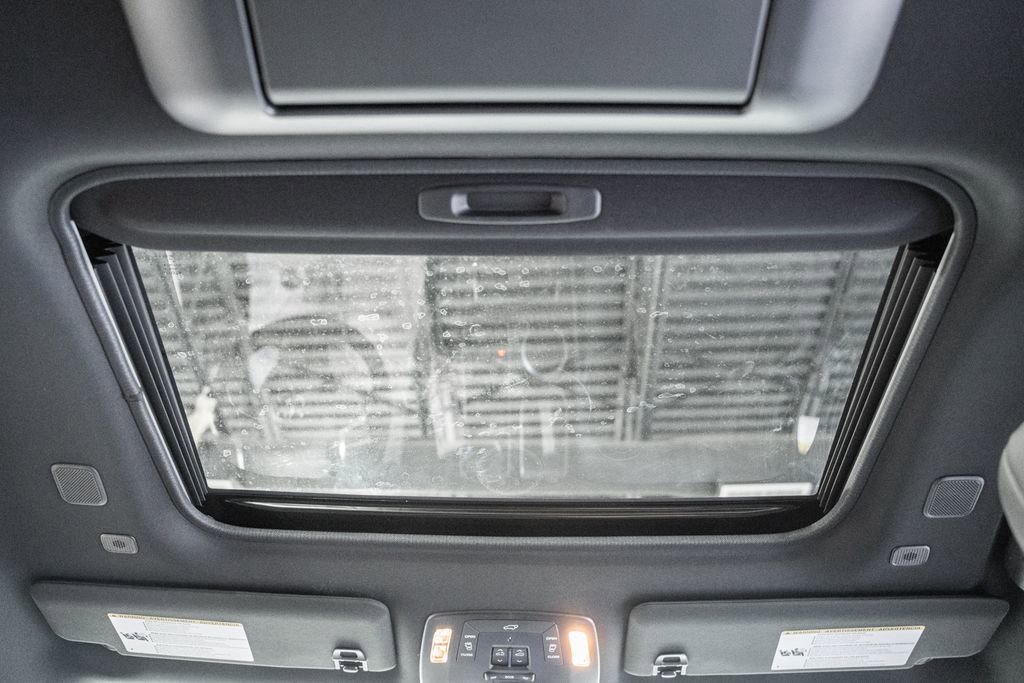 New 2026 Toyota Sienna Platinum image 33
