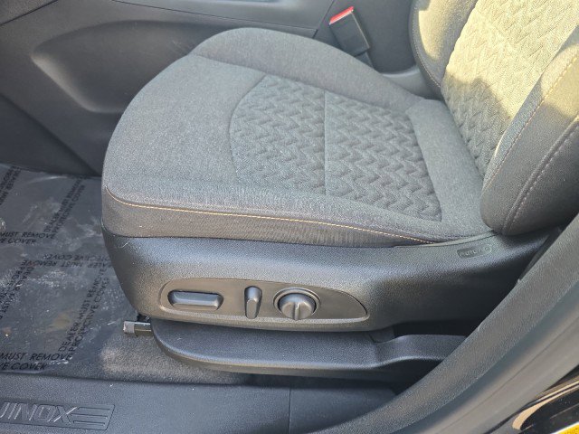 Used 2023 Chevrolet Equinox LT image 18