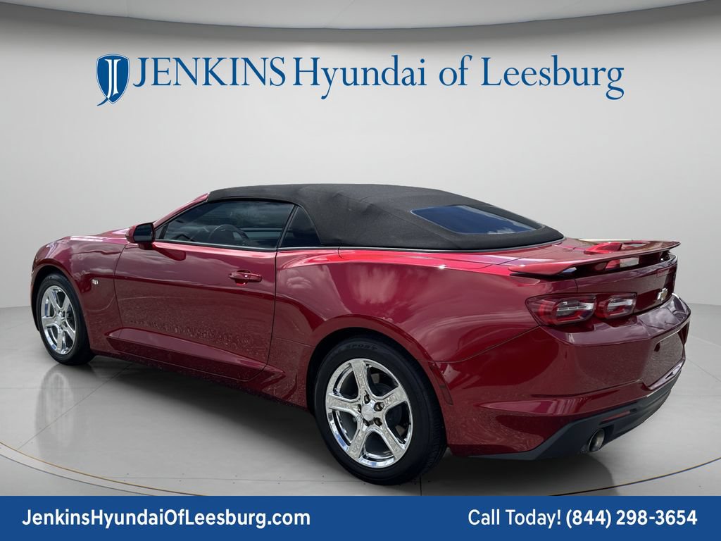 Used 2024 Chevrolet Camaro LT w/ Technology Package RWD image 7