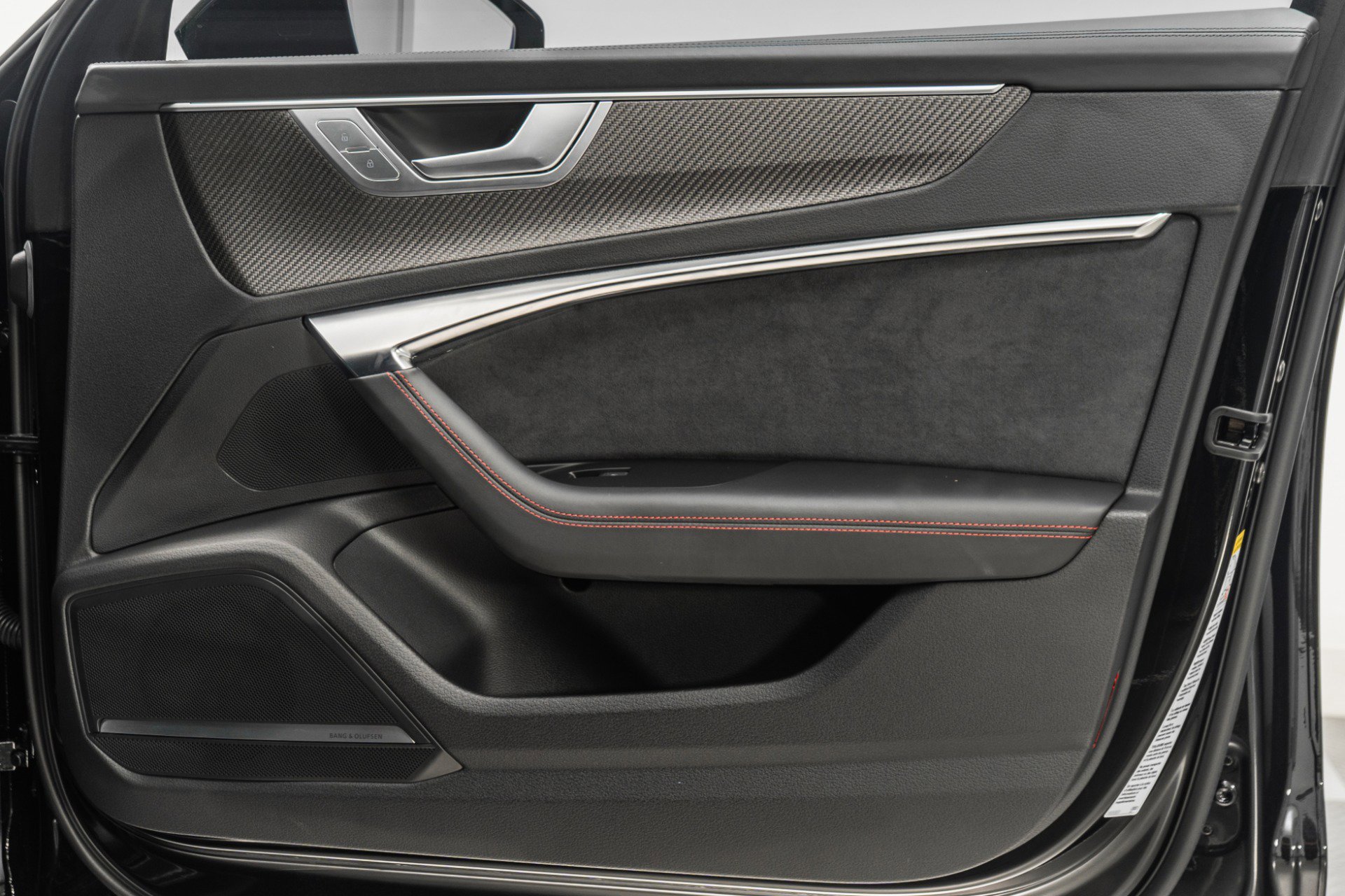 Used 2025 Audi S6 Premium Plus w/ Premium Plus Package image 43