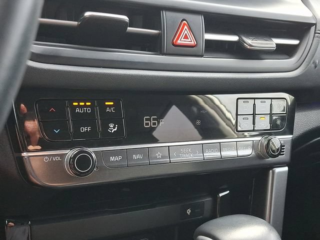 Certified 2024 Kia Seltos EX FWD image 17