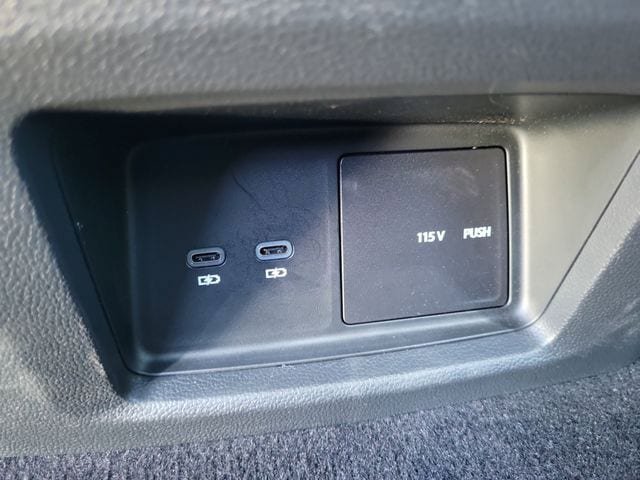 Certified 2024 Volkswagen Atlas Cross Sport SEL R-Line AWD/4WD image 13