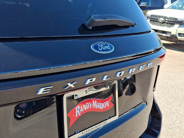 New 2026 Ford Explorer Active w/ Active Comfort Package RWD image 11