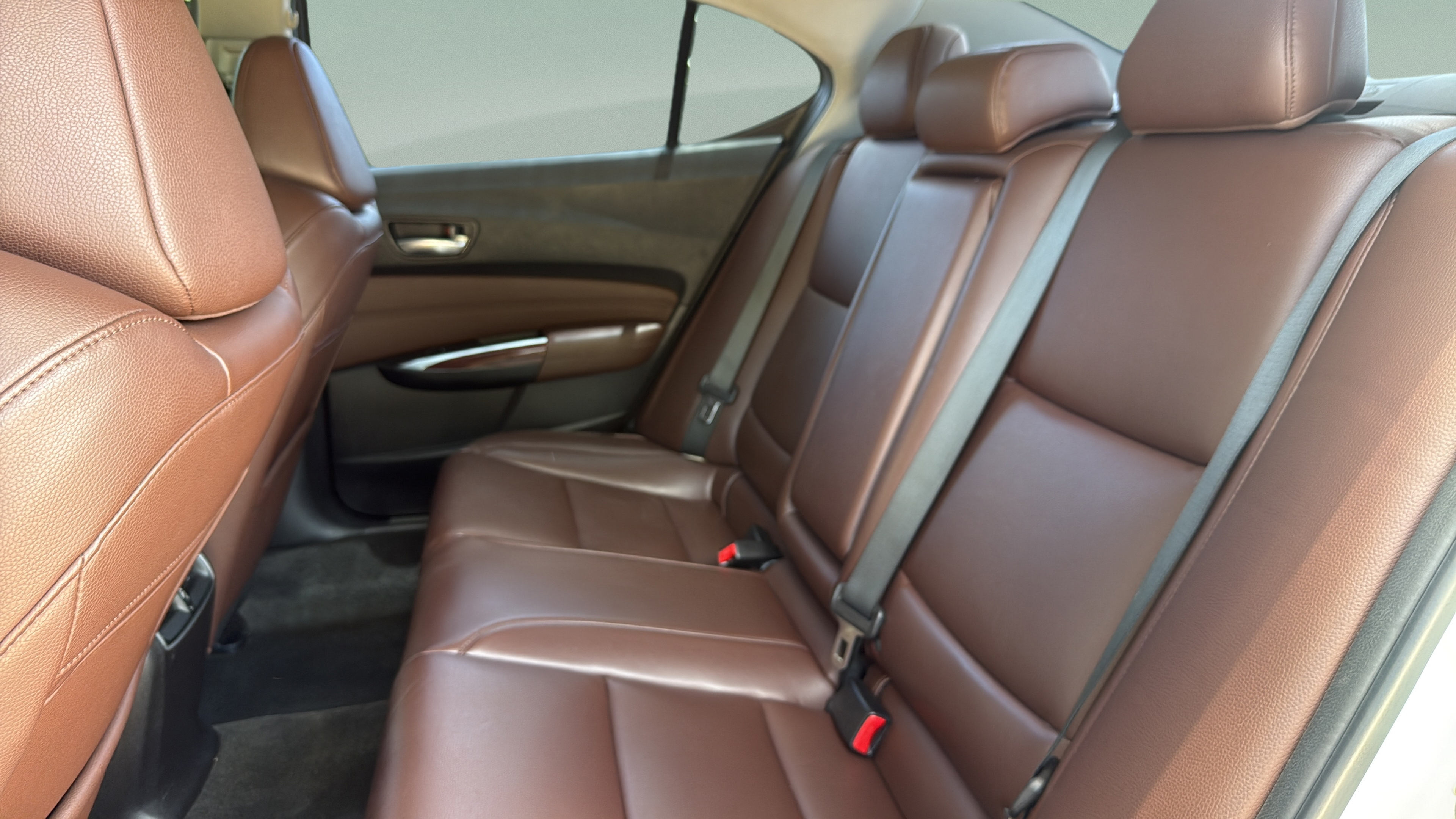 Used 2017 Acura TLX FWD image 24