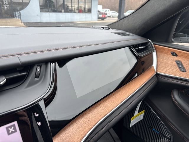 New 2026 Jeep Grand Cherokee Summit w/ Obsidian Package image 24