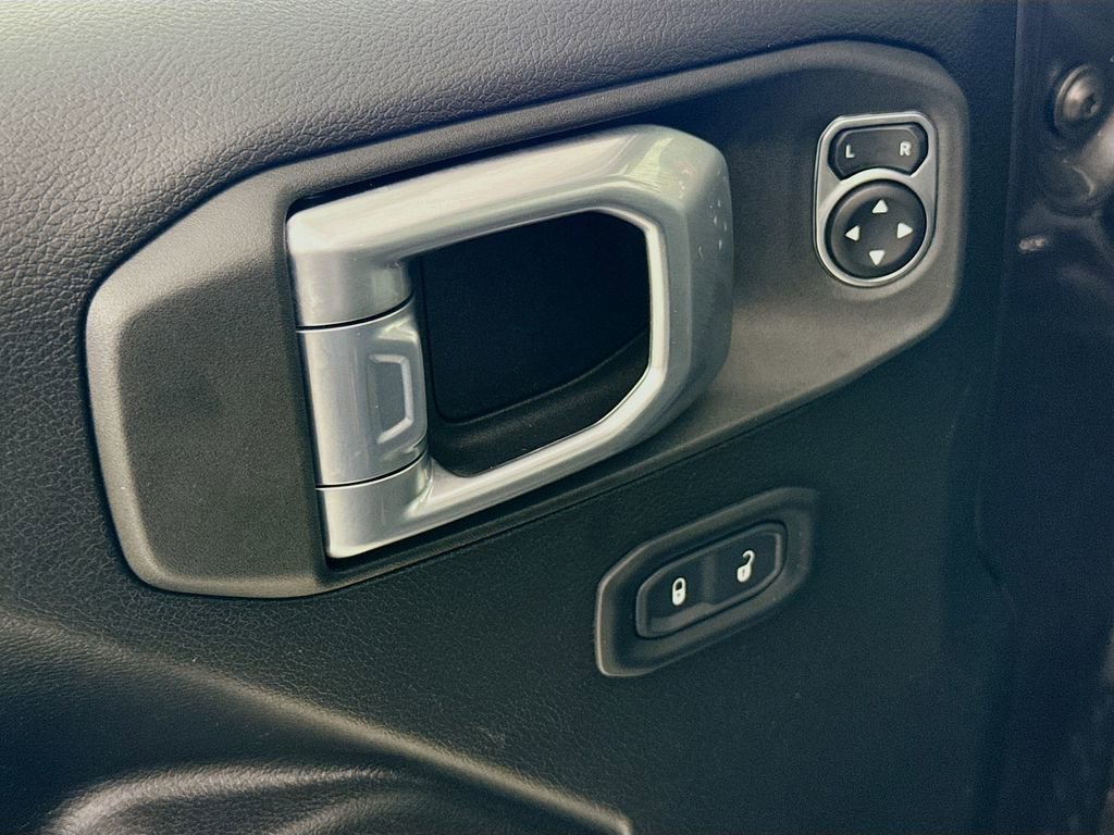 Used 2021 Jeep Wrangler Rubicon image 17