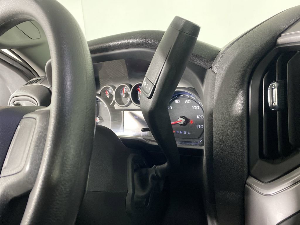 Used 2023 Chevrolet Silverado 1500 Custom image 18