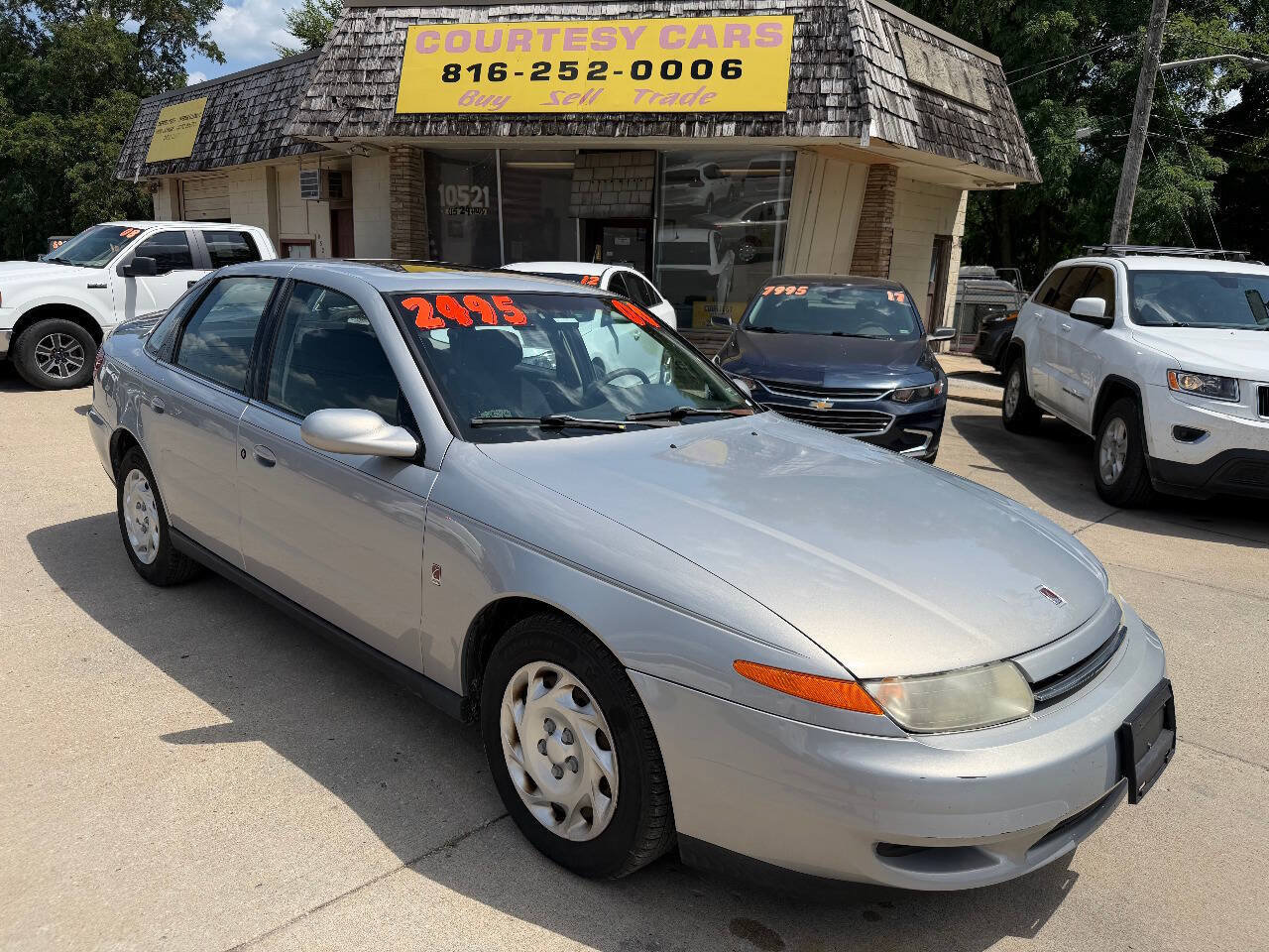Used 2000 Saturn L-Series LS1 FWD image 1