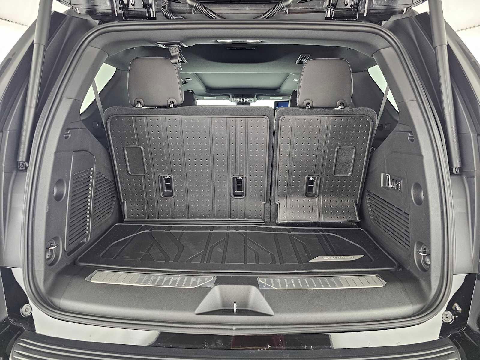New 2026 Chevrolet Tahoe High Country image 15