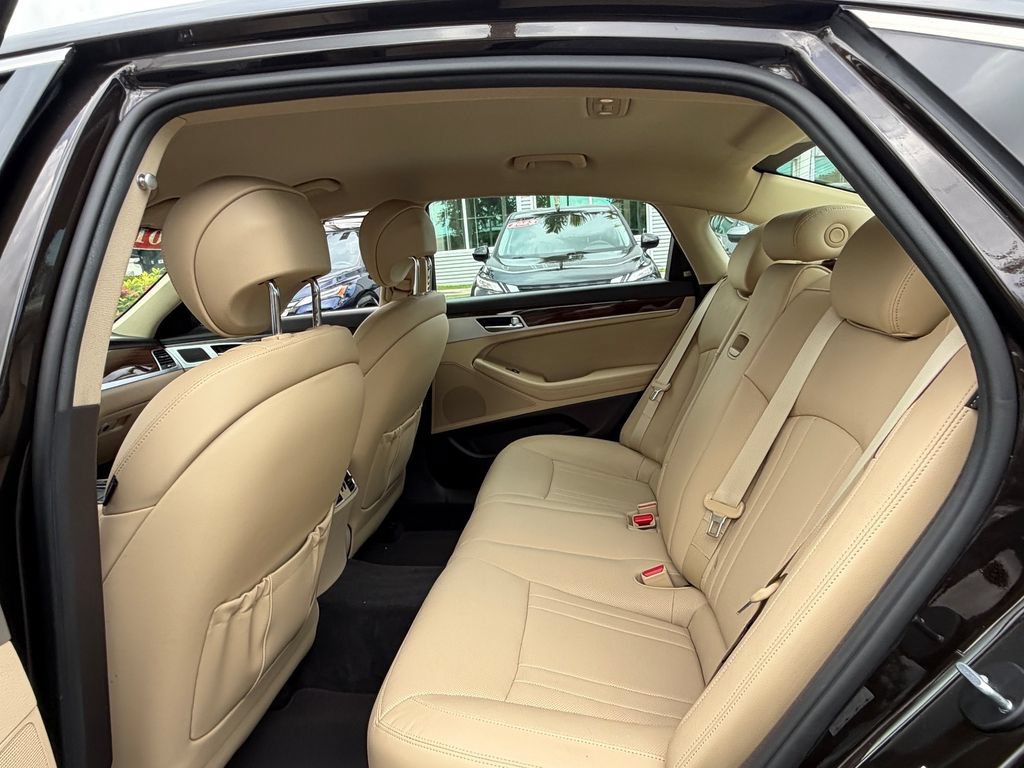 Used 2018 Genesis G80 3.8 RWD image 12
