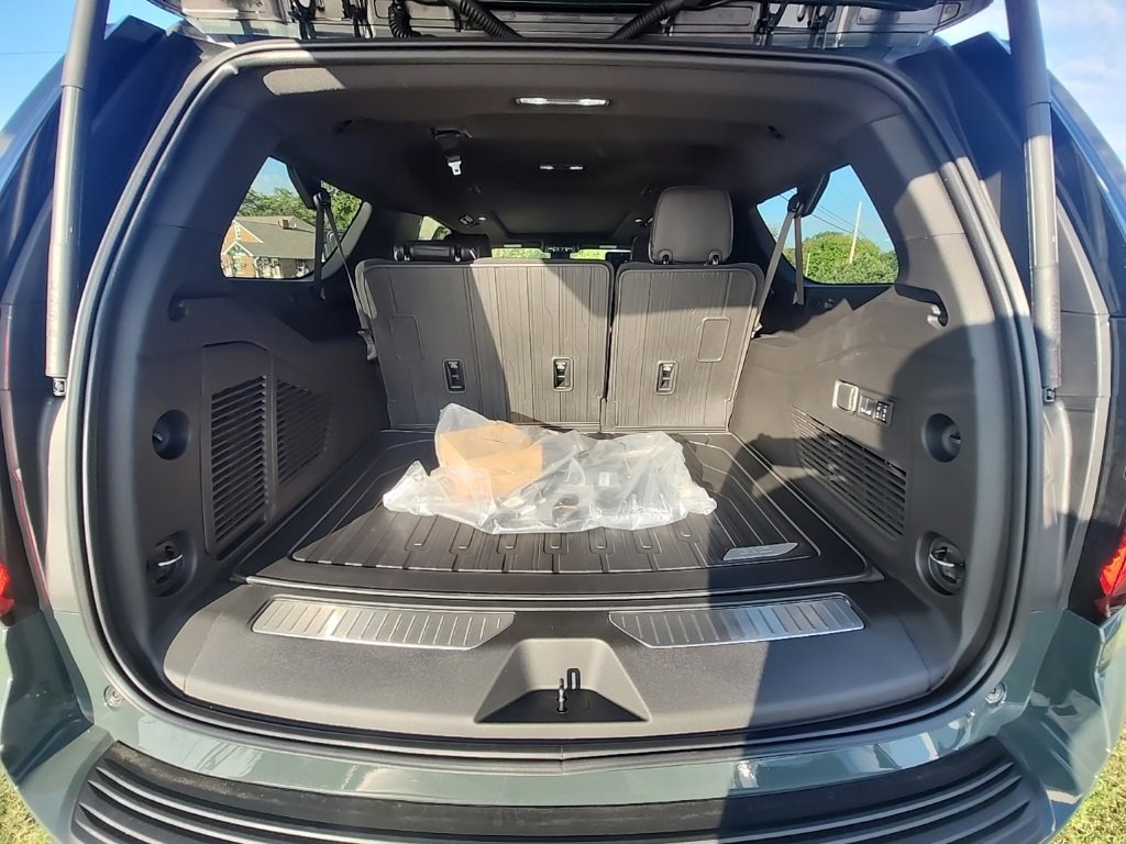 New 2026 GMC Yukon XL AT4 Ultimate w/ LPO, Floor Liner Package image 21