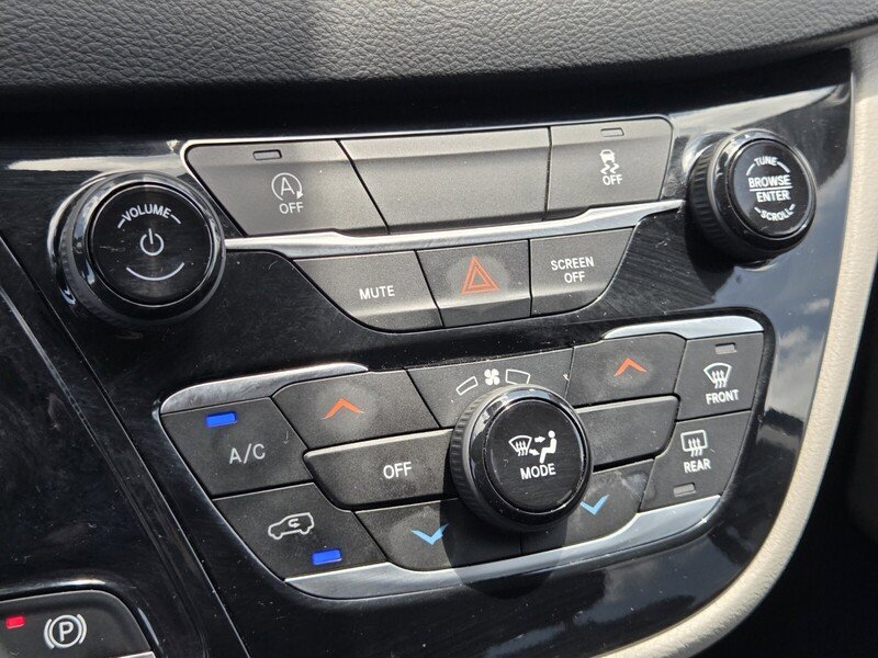 Certified 2023 Chrysler Voyager LX FWD image 20