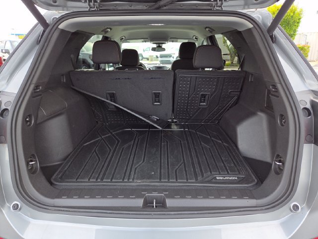 Used 2024 Chevrolet Equinox LT w/ LPO, Floor Liner Package FWD image 17