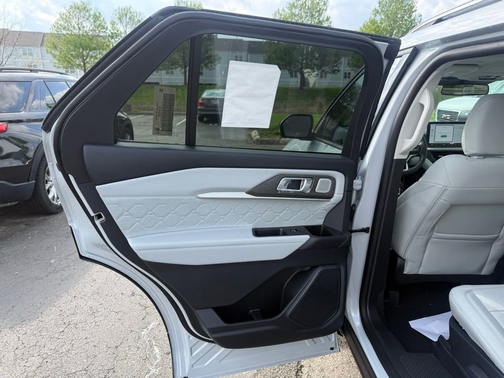 New 2026 Ford Explorer Platinum AWD/4WD image 29