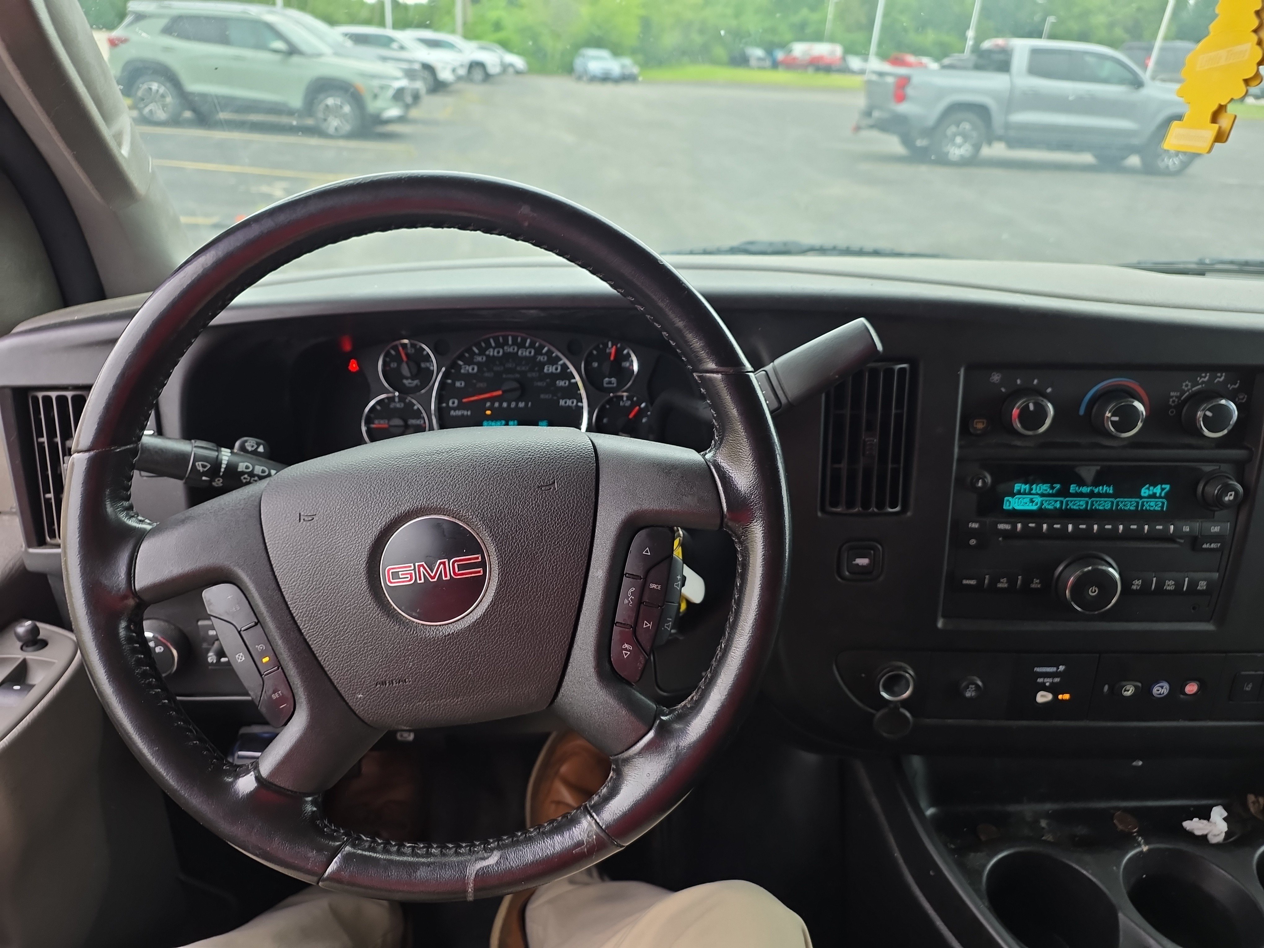 Used 2021 GMC Savana 3500 LS w/ Chrome Appearance Package RWD image 14