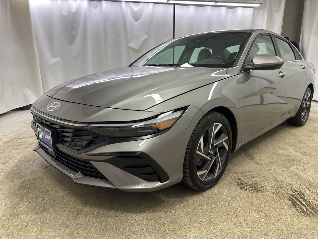 Used 2025 Hyundai Elantra SEL