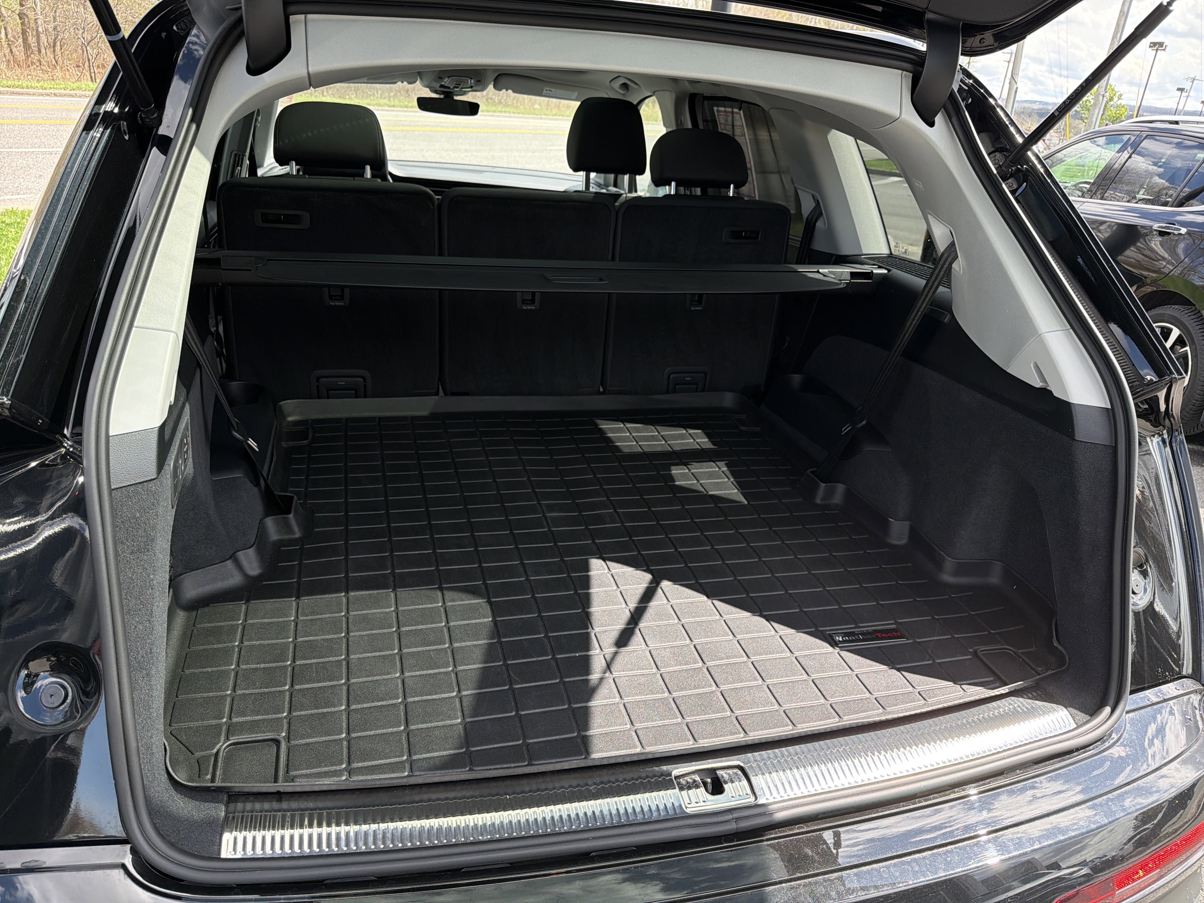 Used 2023 Audi Q7 3.0T Prestige AWD/4WD image 24