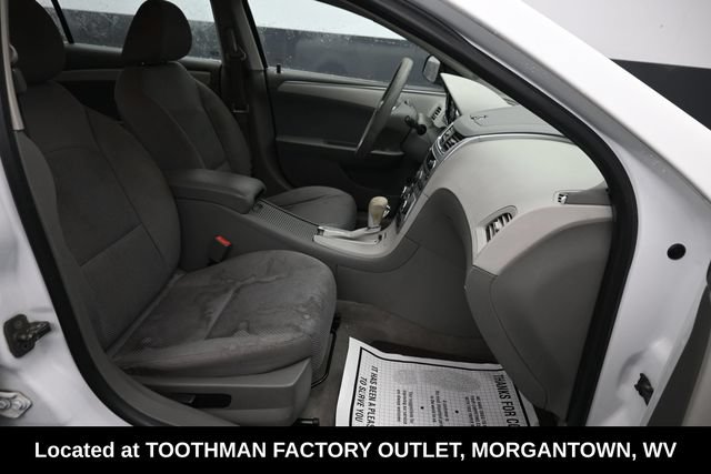 Used 2012 Chevrolet Malibu LS w/ LS Uplevel Package FWD image 7
