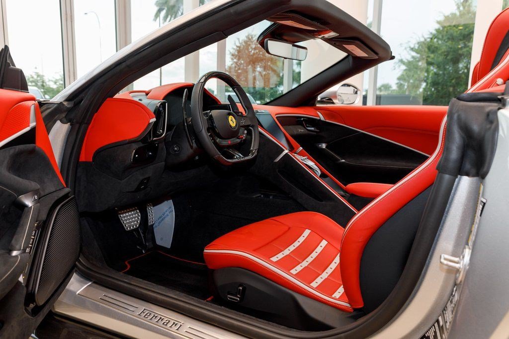 Used 2024 Ferrari Roma Spider RWD image 27