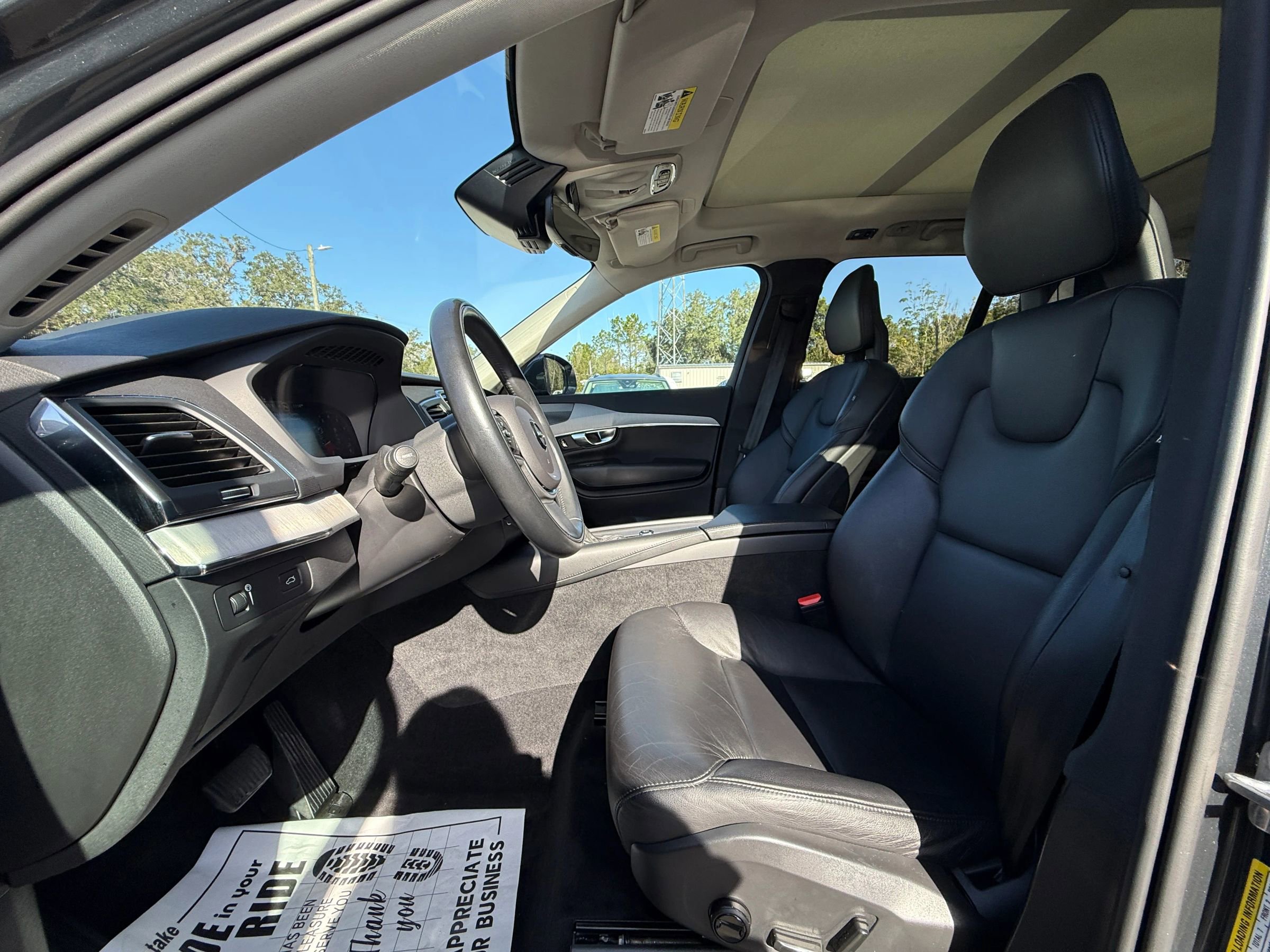 Used 2022 Volvo XC90 T5 Momentum w/ Climate Package image 19