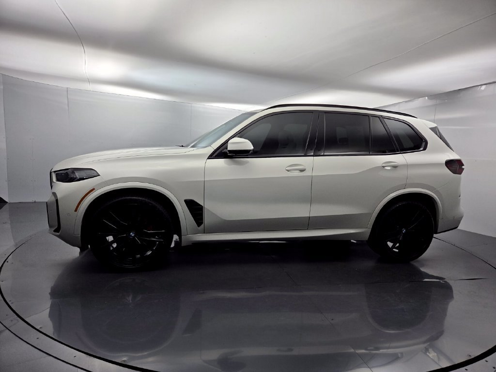 Certified 2024 BMW X5 xDrive40i w/ M Sport Package AWD/4WD image 7