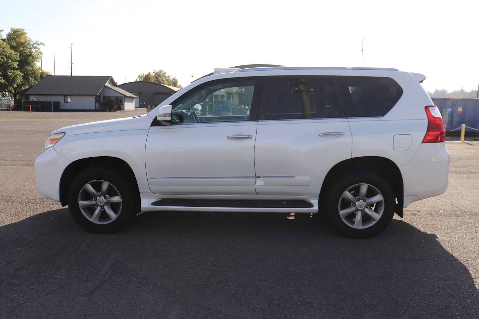 Used 2013 Lexus GX 460 w/ Convenience Pkg AWD/4WD image 8