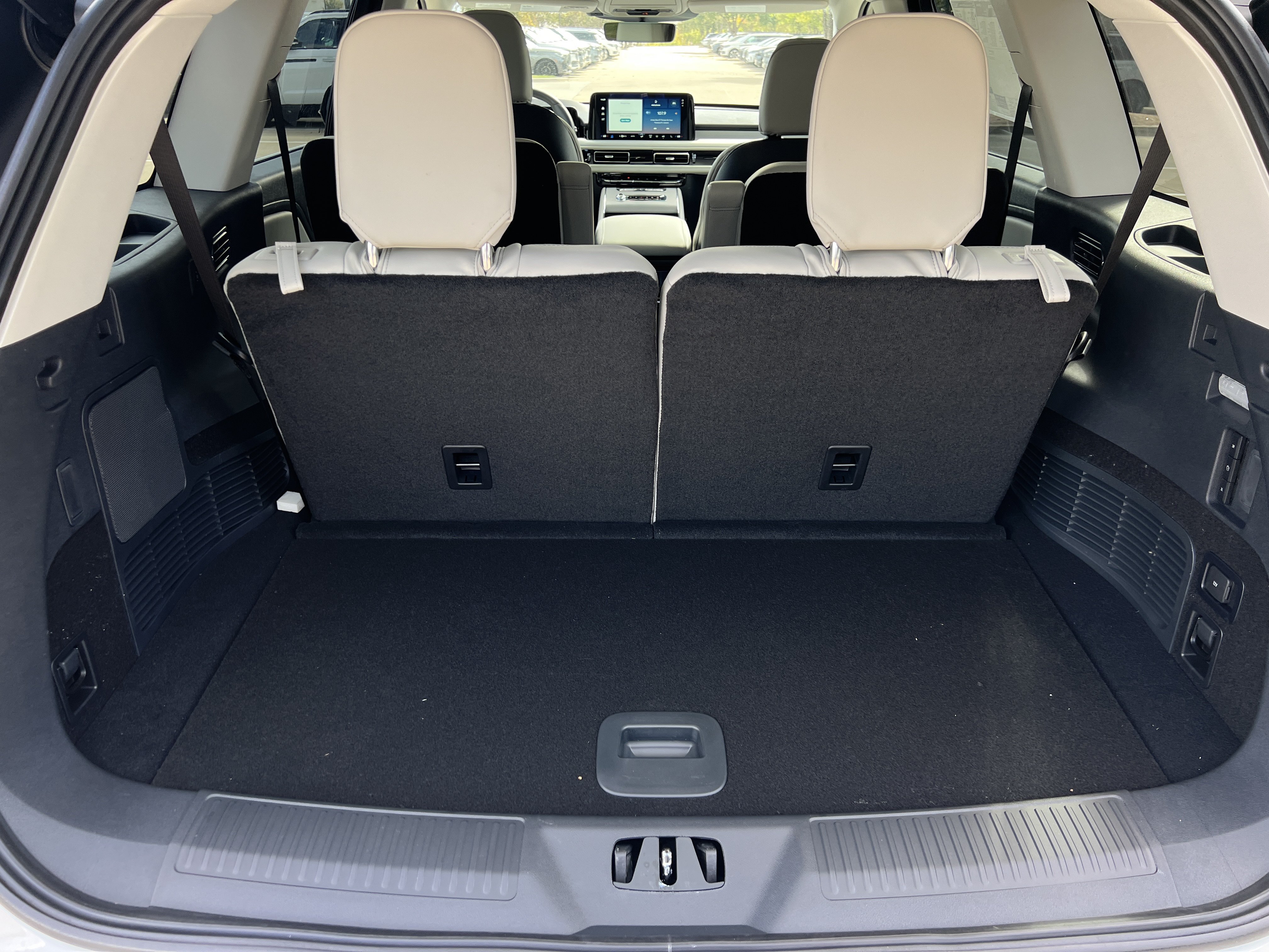 New 2027 Lincoln Aviator Reserve RWD image 26