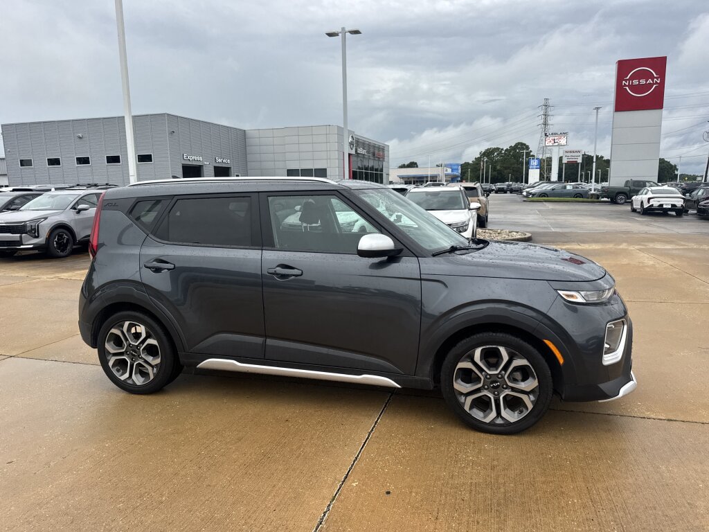 Used 2022 Kia Soul X-Line FWD image 13