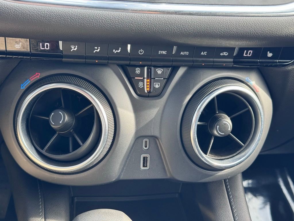 Used 2022 Chevrolet Blazer LT image 31
