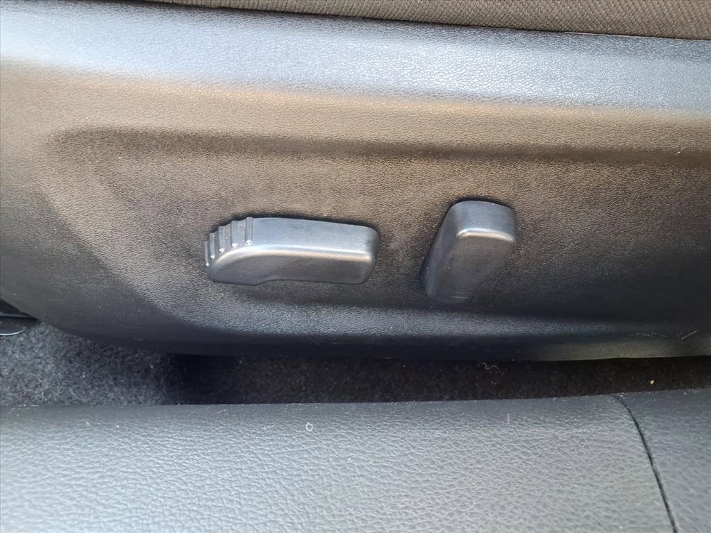 Used 2024 Nissan Altima 2.5 SV image 13