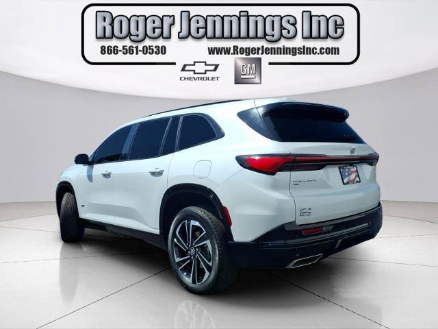Used 2025 Buick Enclave Sport Touring AWD/4WD image 3