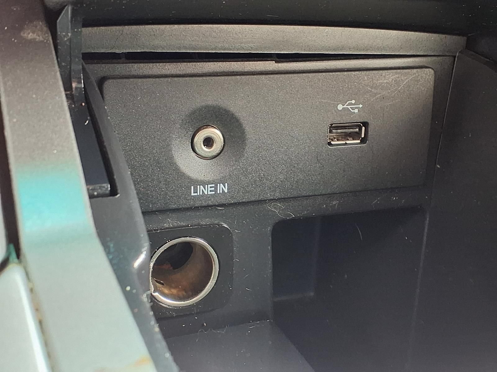 Used 2013 Ford Explorer FWD image 24