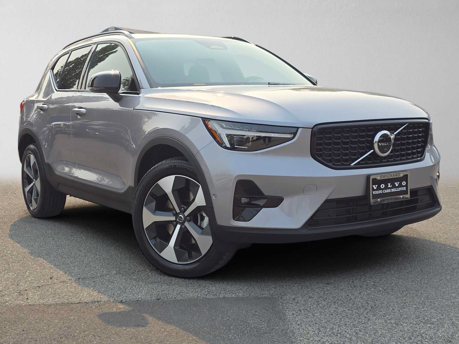 New 2026 Volvo XC40 B5 Plus w/ Protection Package Premier AWD/4WD image 1